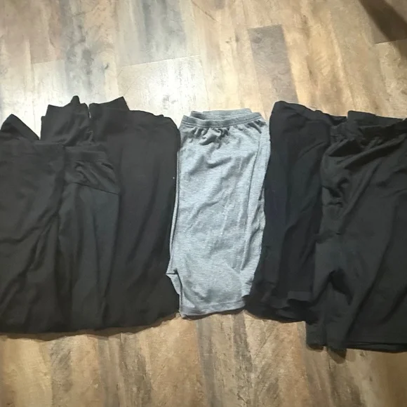 Maternity Clothes Lot - Picture 7 of 8